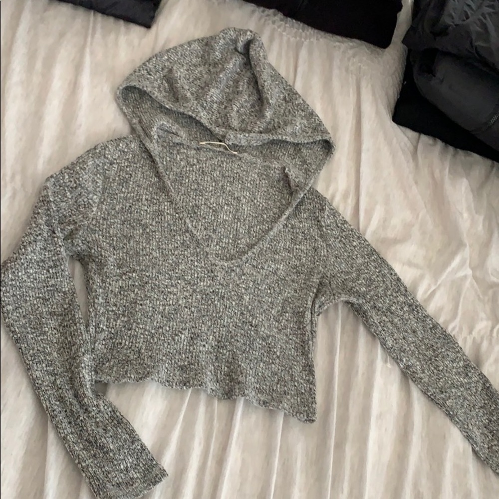Women’s crop top sweater